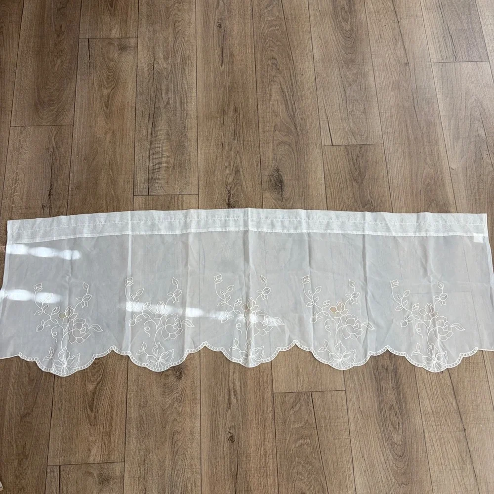 Vintage Window Valance Home 58x18 White Floral Embroidered Scalloped Sheer